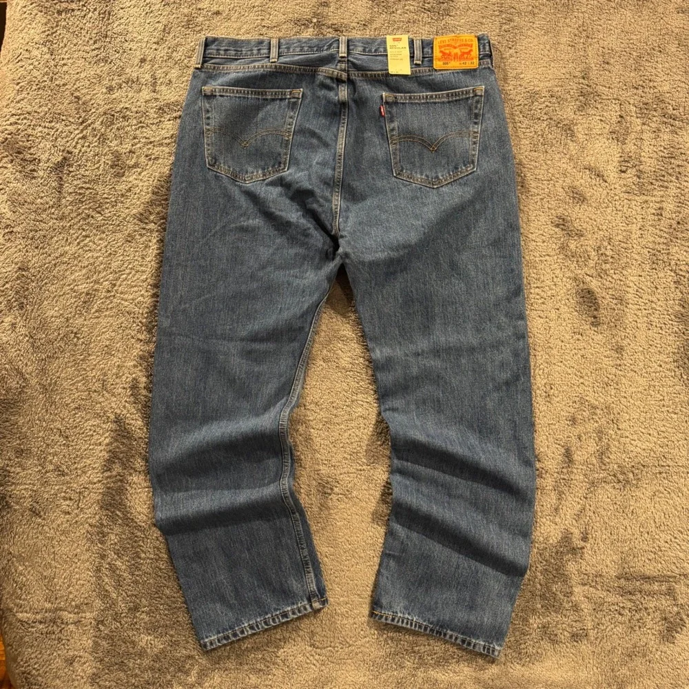 Levis 505 Regular Fit Mens Jeans 42x32 Medium Wash Blue Straight Leg NWT